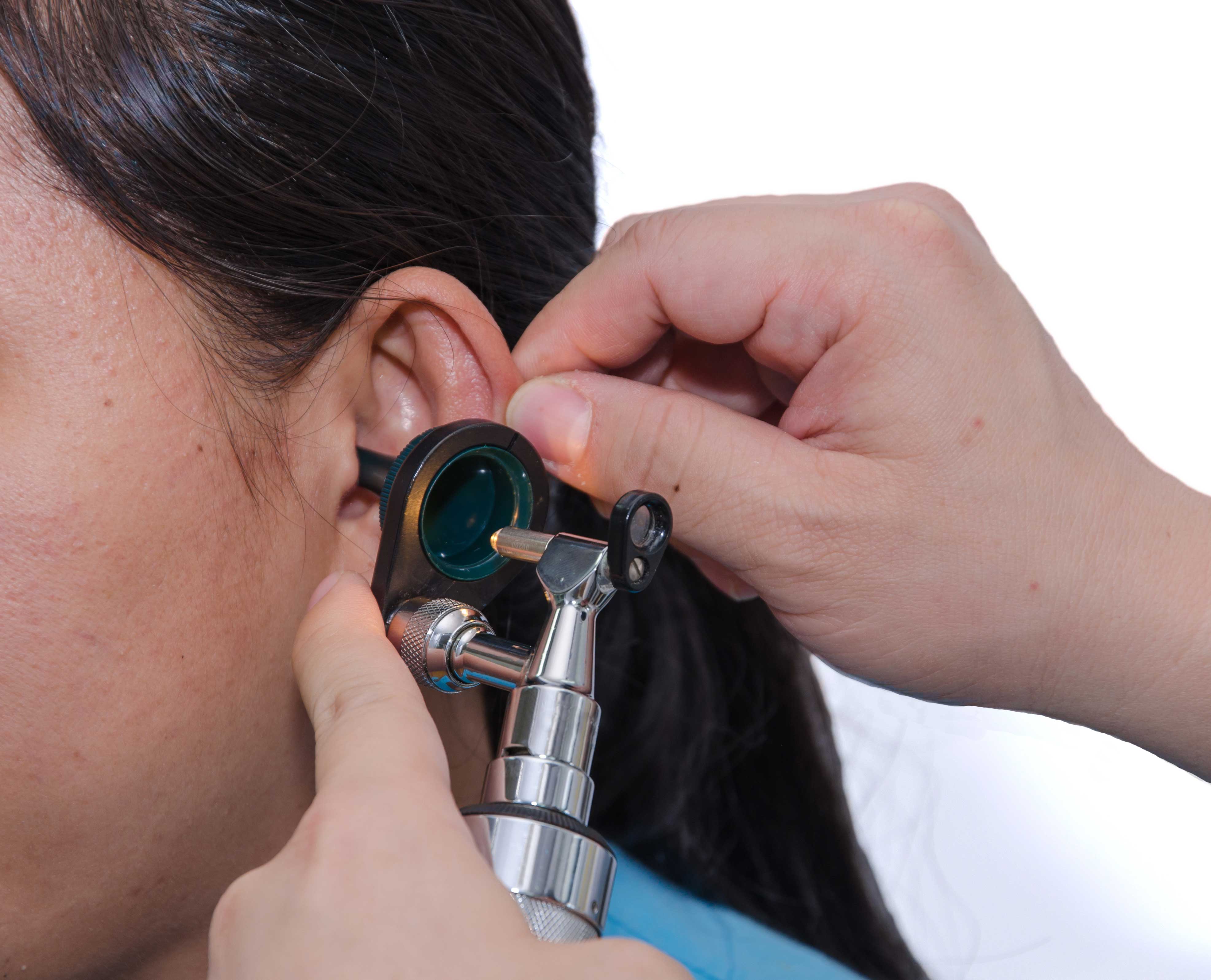 Как называют врача ухо горло. Аппарат для осмотра ушей и носа. Прибор для ЛОР врача уши.